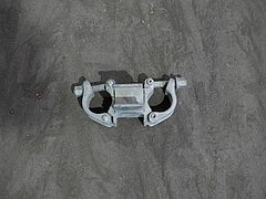 U- Distanzkupplung, zur Verbindung von Treppenturm mit Hauptgerüst (SW19 / 22)