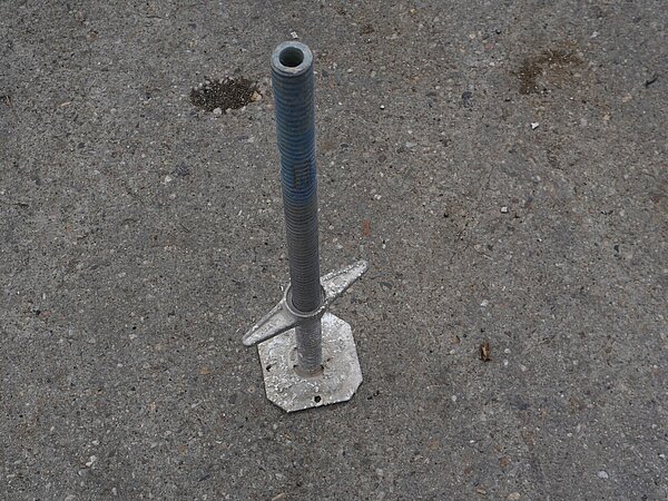 Fußspindel 80, verstärkt (max. Spindelweg 55cm)