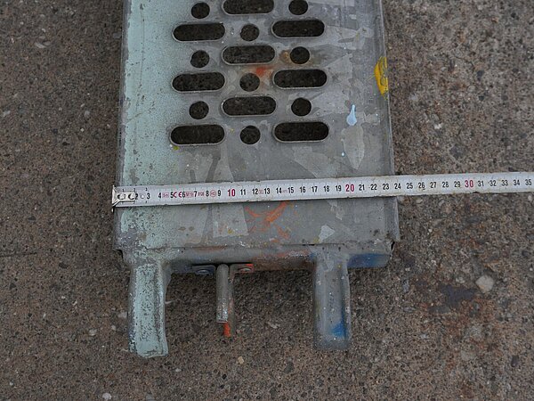 Stahlboden B24, Rohr-Auflage, 110 L x 7,5 H