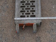 Stahlboden B24, Rohr-Auflage, 250 L x 7,5 H