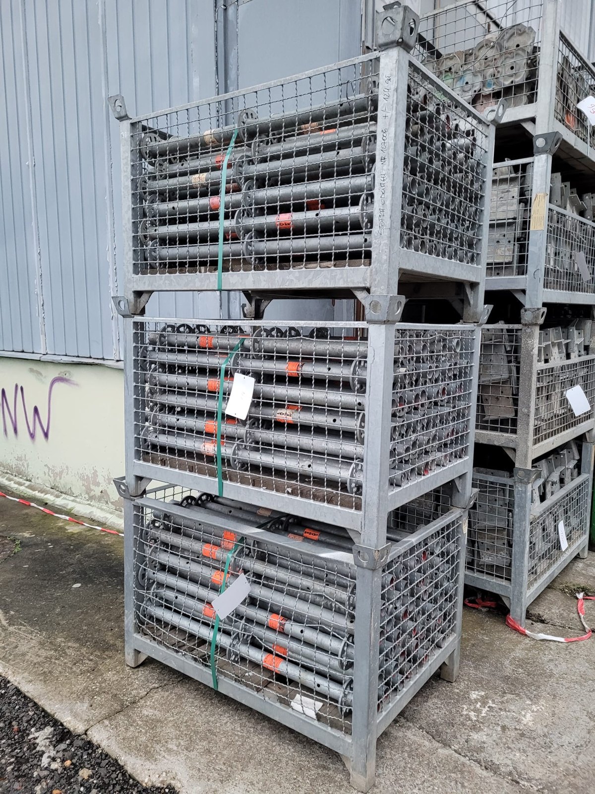 Layher Blitz 70 Fassadengerüst 317 m² gebraucht · Robustboden, Feld 3,07 m · Basisausstattung