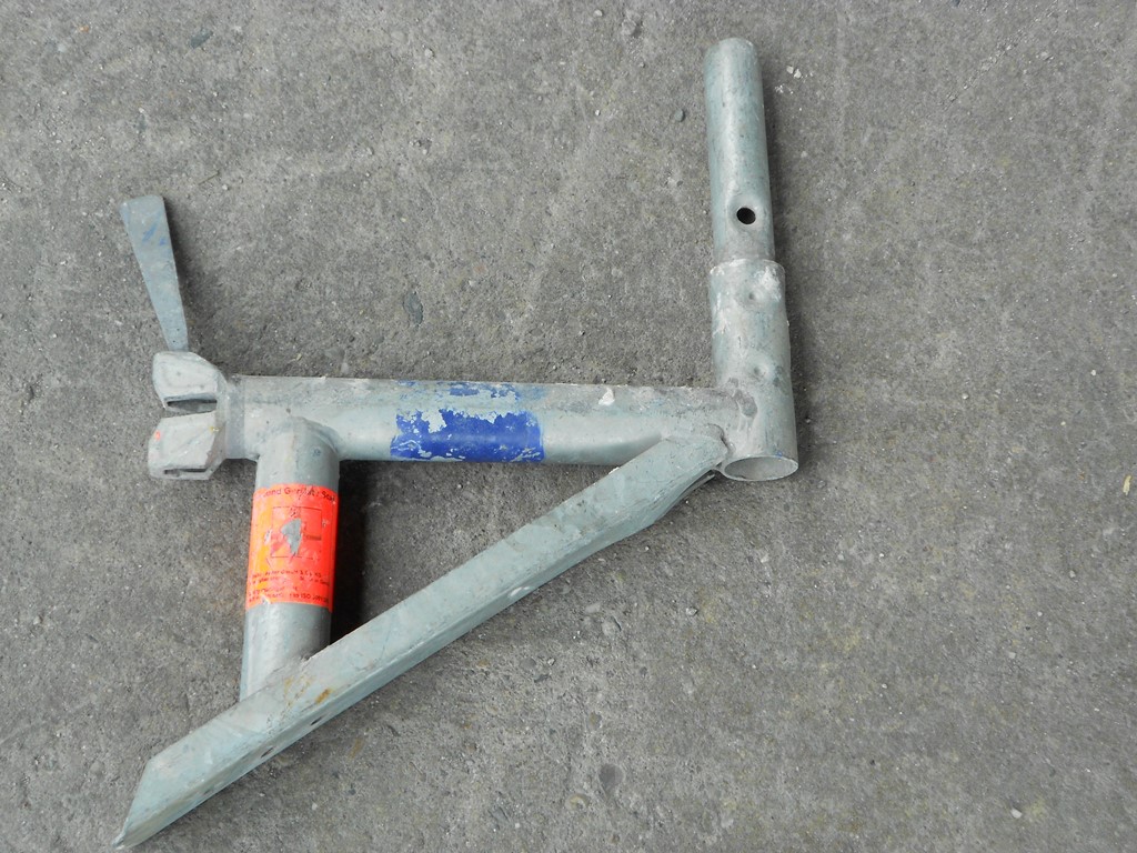 O - Konsole, 0,39m breit, mit Rohrverbinder, für O - Boden 0,32m breit