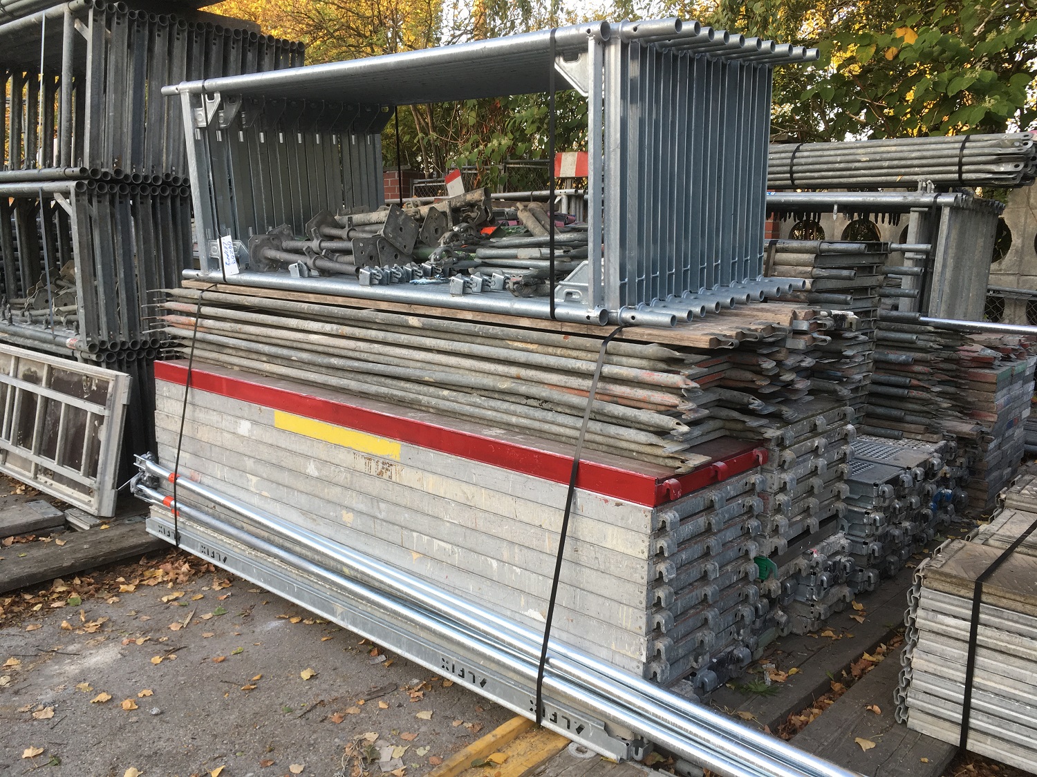 Lagerbestand Layher Blitz, gebraucht – Beispielfoto aus unserem Lager