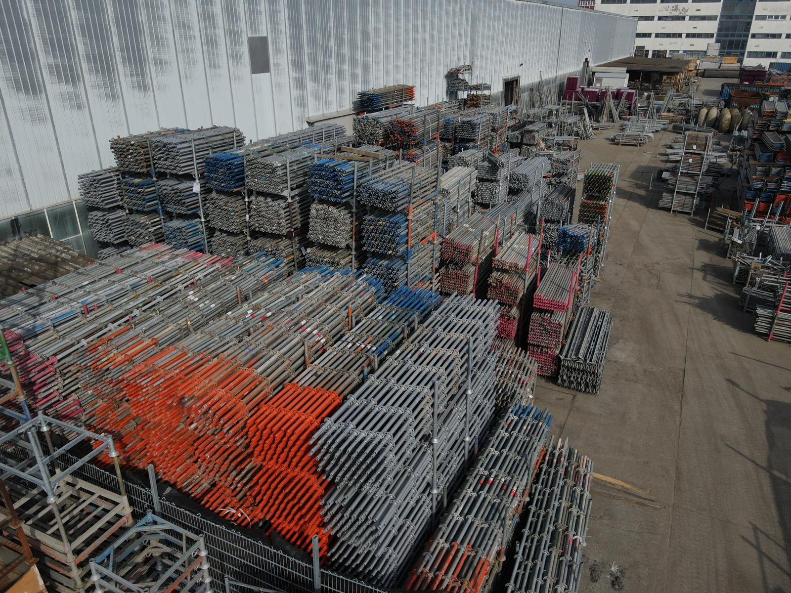 Layher Allround Fassadengerüst 1391 m² gebraucht · Stahlböden, Feld 3,07 m, Breite 1,09 m