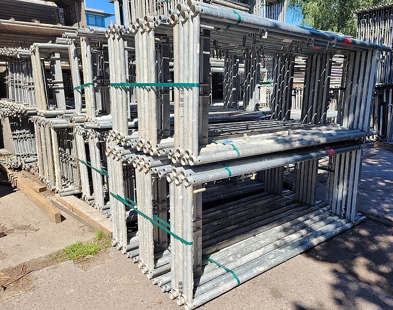 Plettac SL 70 Fassadengerüst 1062 m² gebraucht · Stahlboden, Feld 2,50 m · Basisausstattung