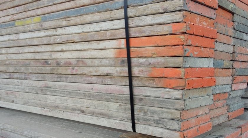 Rux Super 100 Fassadengerüst 34 m² gebraucht · Holzbohlen, Feld 2,50 m · Basisausstattung
