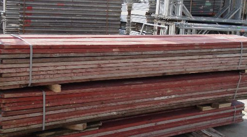 Layher Blitz 100 Fassadengerüst 98 m² gebraucht · Alu-Boden, Feld 3,07 m · Basisausstattung