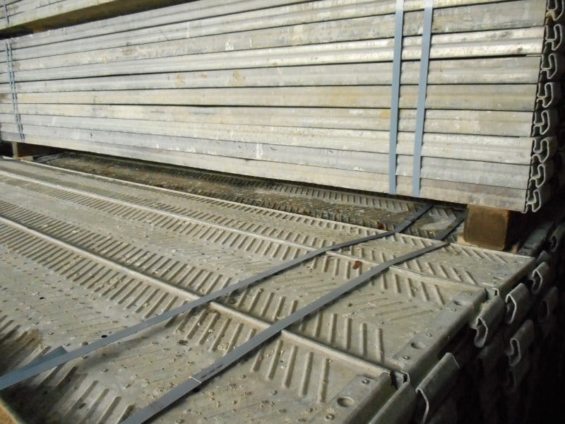 Hünnebeck Bosta 100 Fassadengerüst 327 m² gebraucht · Stahlboden, Feld 2,50 m · Basisausstattung