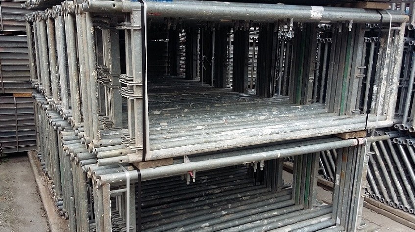 Plettac SL 100 Fassadengerüst 61 m² gebraucht · Holzbohlen, Feld 3,00 m · Basisausstattung