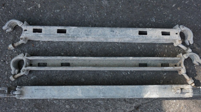 U-Querriegel 0,73 m SW19 o. 22 m. Rohrverbindern u. Halbkupplung