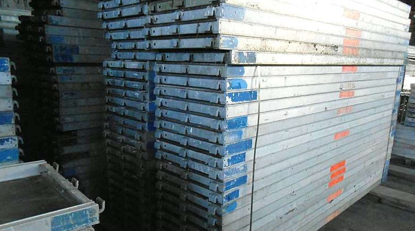Layher Blitz 100 Fassadengerüst 41 m² gebraucht · Robustboden, Feld 3,07 m · Vollausstattung gem. AuV des Herstellers