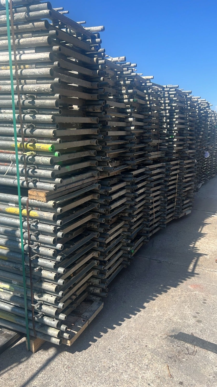 Rux Super 100 Fassadengerüst 113 m² gebraucht · Stahlboden, Feld 3,00 m · Basisausstattung