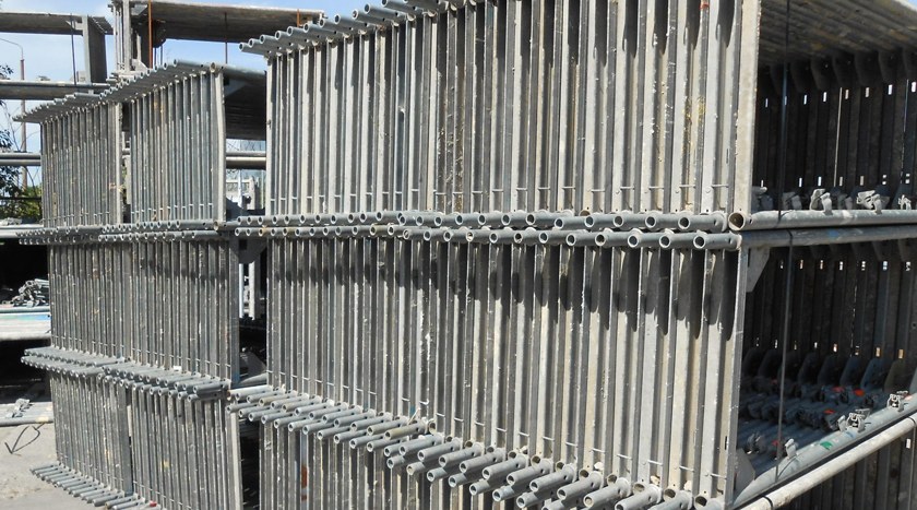Layher Blitz 70 Dachfanggerüst 122 m² gebraucht · Robustboden, Feld 3,07 m · Basisausstattung
