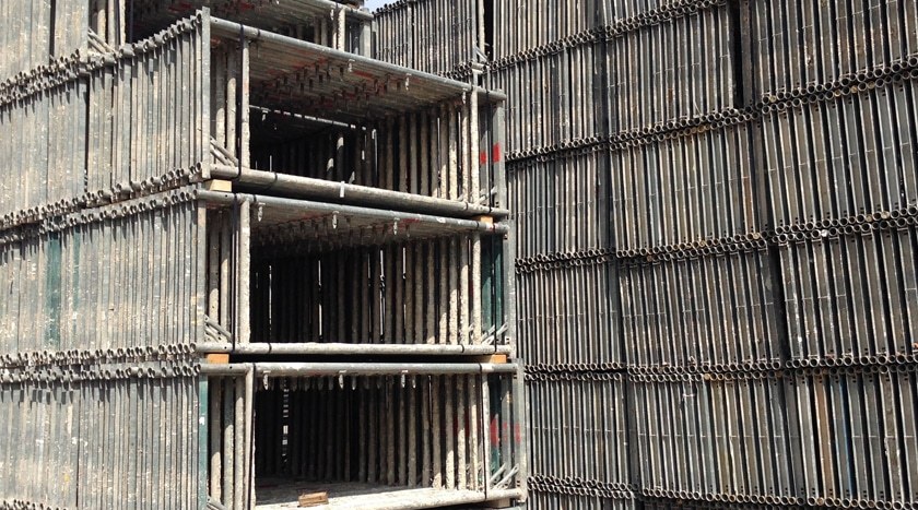 Hünnebeck Bosta 100 Fassadengerüst 109 m² gebraucht · Holzbohlen, Feld 2,50 m · Basisausstattung