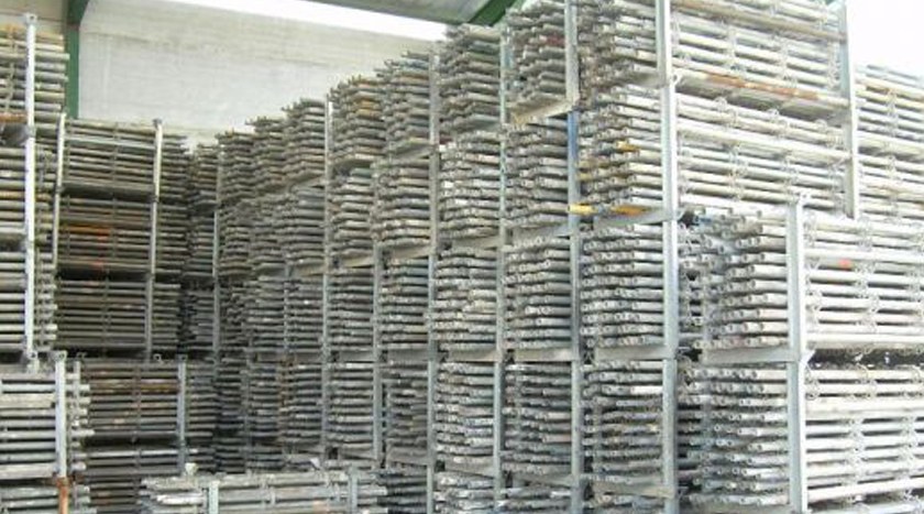 Layher Allround Fassadengerüst 3776 m² gebraucht · Stahlböden, Feld 3,07 m, Breite 0,73 m