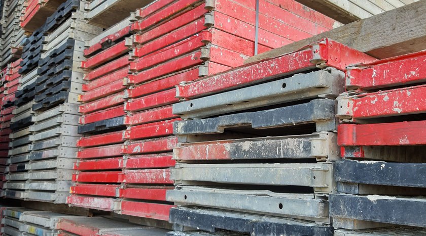 Plettac SL 70 Fassadengerüst 34 m² gebraucht · Holzbohlen, Feld 2,50 m · Vollausstattung gem. AuV des Herstellers