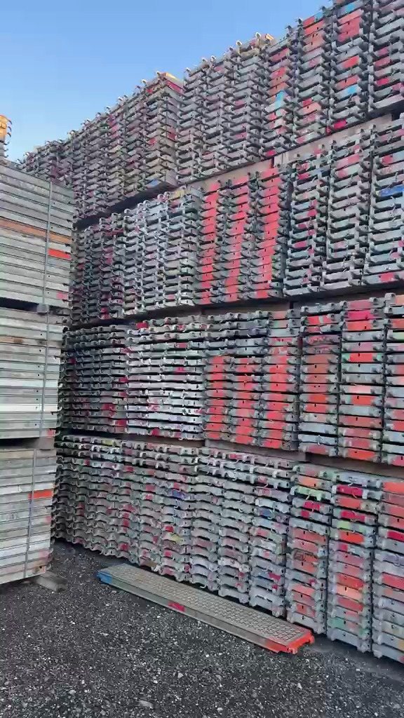 Plettac contur 시스템 비계 – 대량 로트 51,000 m² 일체